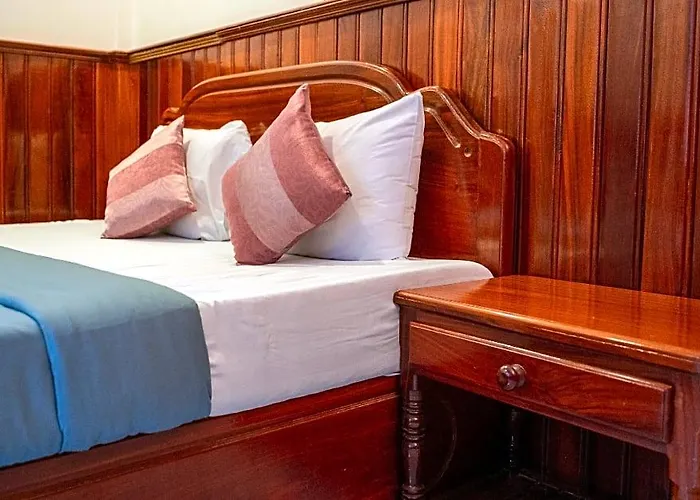 Makers Hotel 2*
