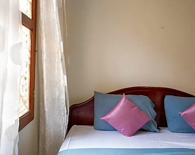 Makers Hotel 2*